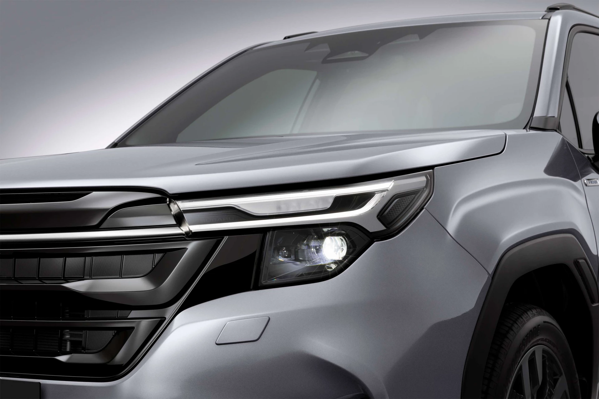 Світлодіодні фари з автоматичним коректором та автодальнім